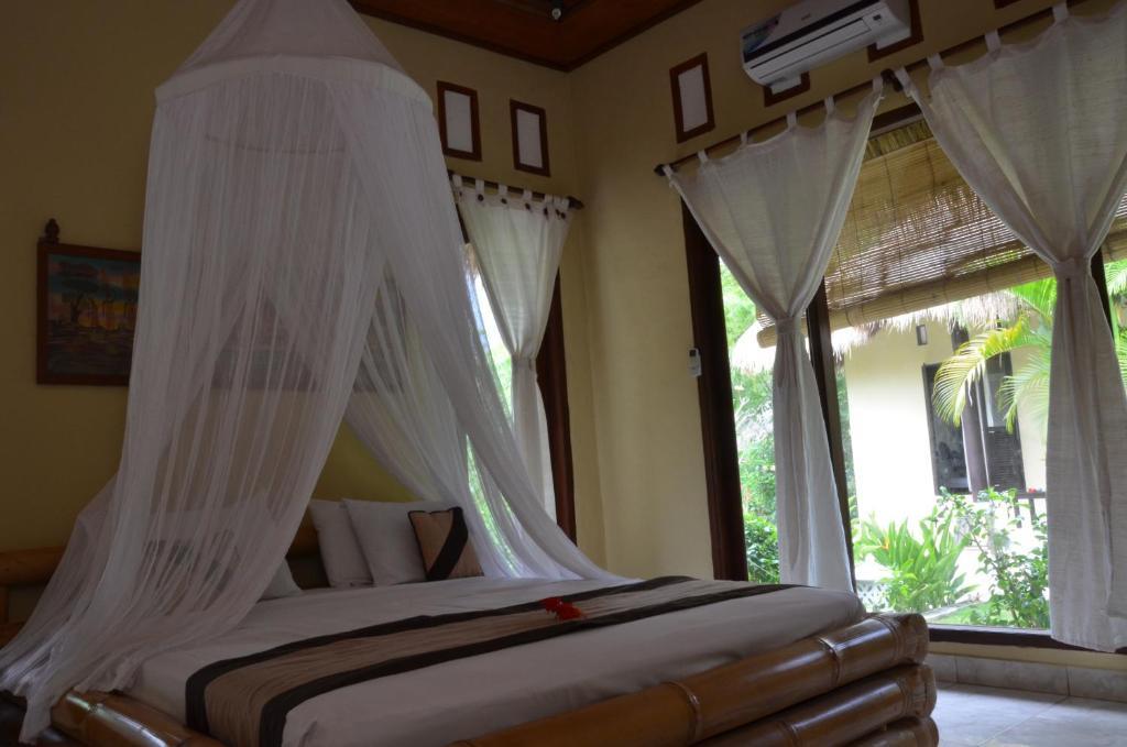 Tamarind Beach Bungalow Nusa Lembongan  Bilik gambar